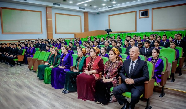 «OKATMAGYŇ USULYÝETI-BILIM ÖZGERTMELERIŇ BINÝADY» ATLY OKUW MASLAHATY GEÇIRILDI - 2