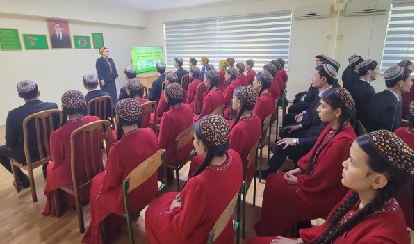 «Milli mertebe sanly giňişlikde» atly interaktiw okuw sapagy geçirildi - 3